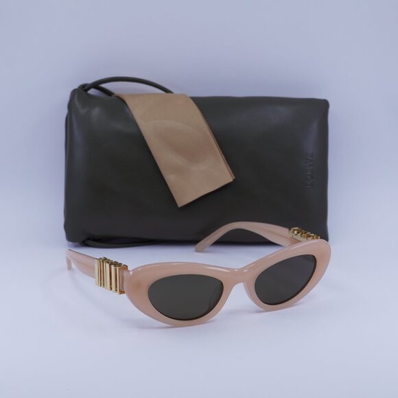 Loewe LW40156U 72E Cat Eye Sunglasses – Pink\\Brown main image 6